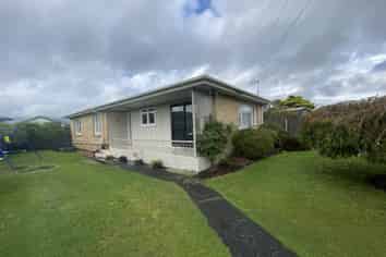 16 Coleridge Drive, Enderley