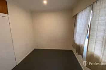 2/16 Rosebank Road, Papatoetoe