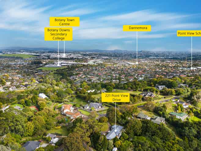 221 Point View Drive, East Tamaki Heights
