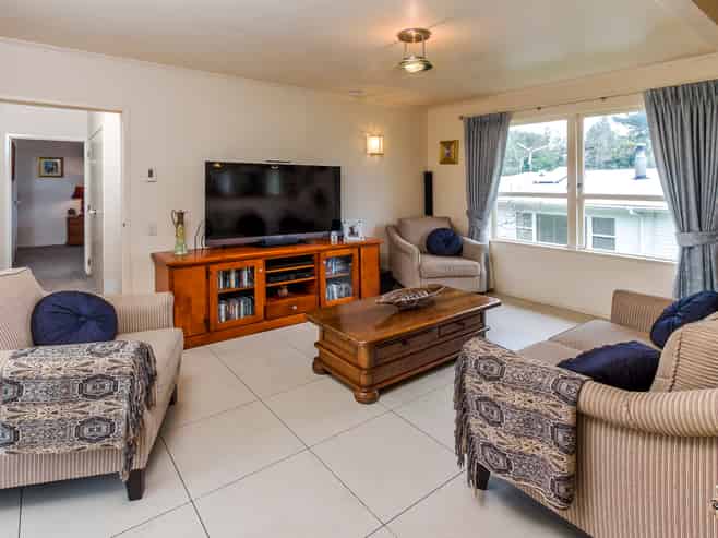 35 Clarendon Road, St Heliers