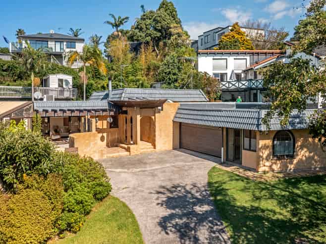 4 Saddleback Rise, Murrays Bay