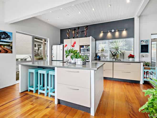 56 The Parade, Bucklands Beach