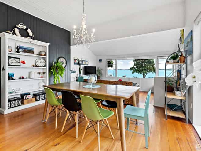 56 The Parade, Bucklands Beach