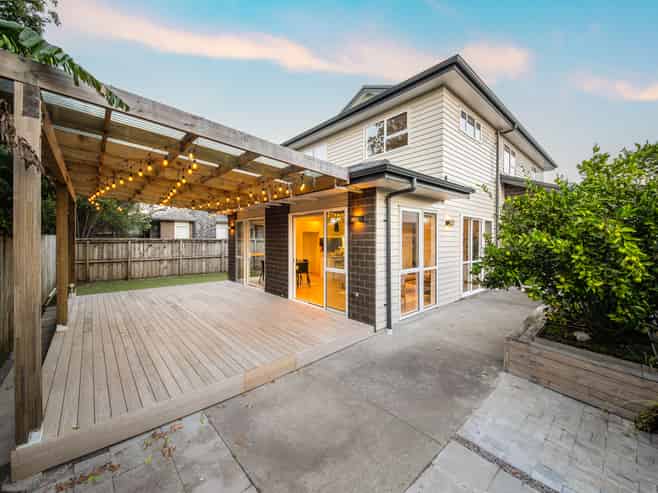 10 Marie Costello Way, Beach Haven