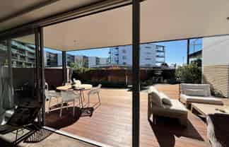 D103/14 West Quay, Ahuriri