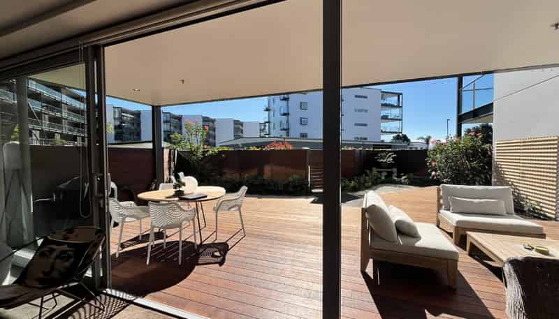 D103/14 West Quay, Ahuriri