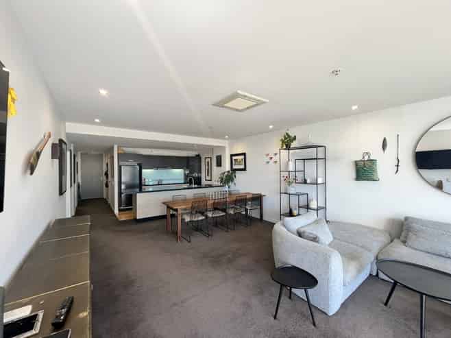 D103/14 West Quay, Ahuriri