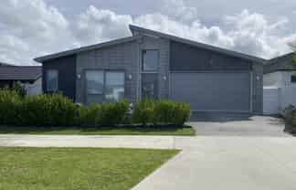 55 Siren Street, Milldale