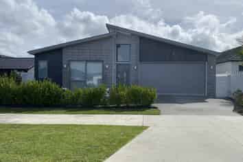 55 Siren Street, Milldale