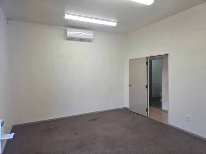 Prime Warehouse, Modern Offices & Parking