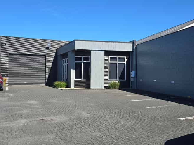 Prime Warehouse, Modern Offices & Parking