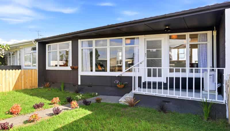 2/276 Rosebank Road, Avondale