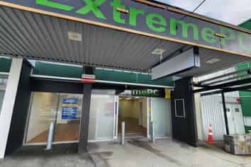 141M² RETAIL OPPORTUNITY - ST LUKES MEGA CENTRE
