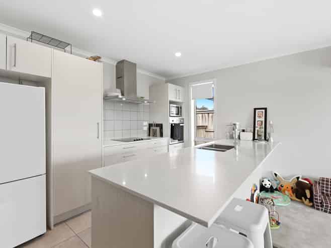 12 Richardson Road, Omokoroa