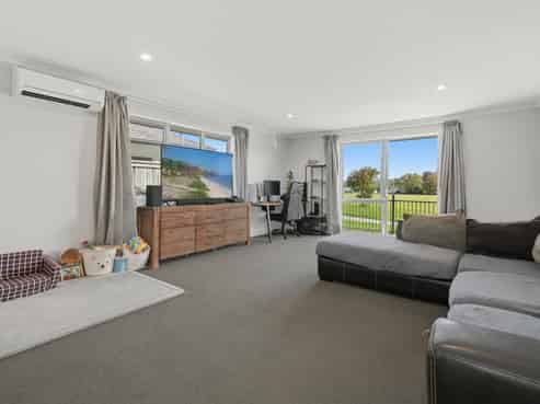 12 Richardson Road, Omokoroa