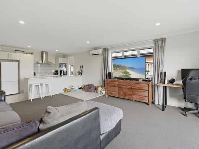 12 Richardson Road, Omokoroa