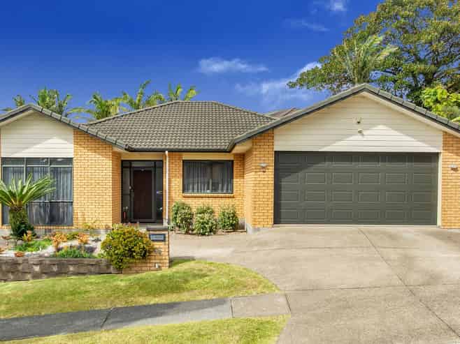 16 Leafield Crescent, Henderson