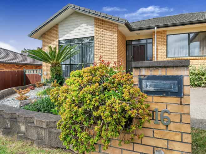 16 Leafield Crescent, Henderson