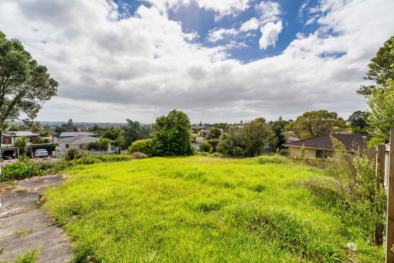 Mortgagee Sale - Prime Corner Site - Bild 6
