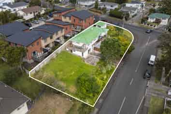 84 Awaroa Road, Sunnyvale