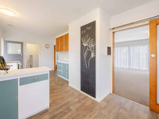 37 Alexander Avenue, Onekawa