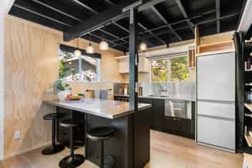 137 Aro Street, Aro Valley