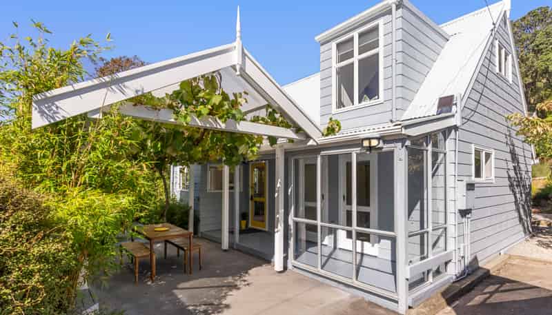 137 Aro Street, Aro Valley