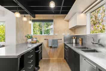 137 Aro Street, Aro Valley