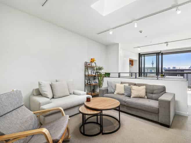 220/38 Khyber Pass Road, Grafton