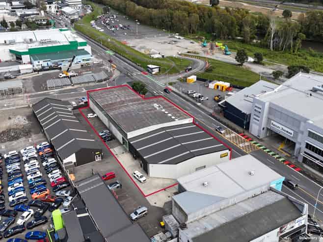 Central Hutt Warehouse