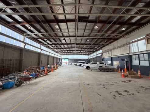 Central Hutt Warehouse
