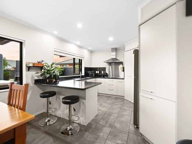 12 Ebony Court, Rototuna North