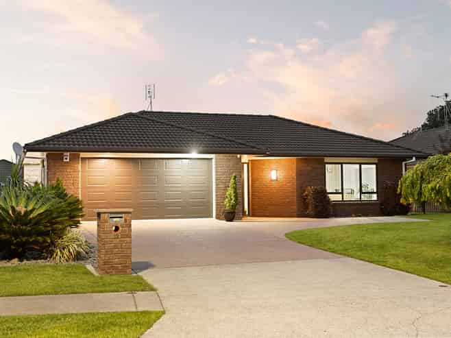 12 Ebony Court, Rototuna North