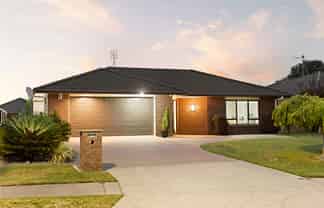 12 Ebony Court, Rototuna North