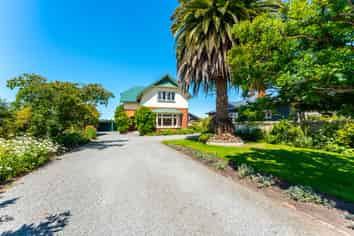 168 North Street, West End