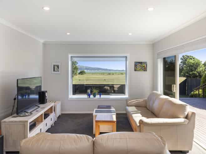 70 Rocking Horse Road, Southshore