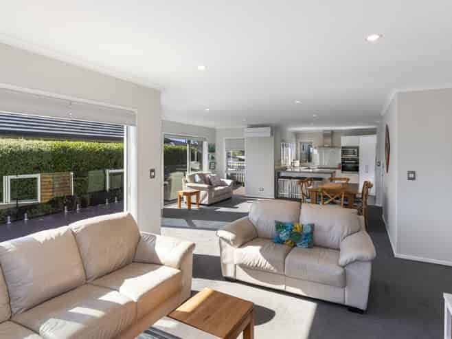 70 Rocking Horse Road, Southshore