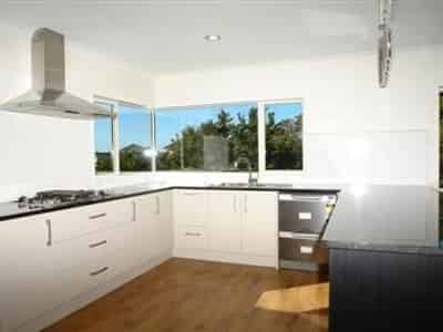 32 Bur Oak Terrace, Albany