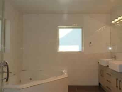 32 Bur Oak Terrace, Albany