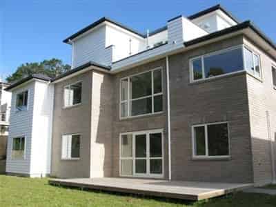 32 Bur Oak Terrace, Albany