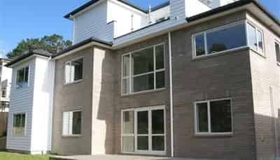 32 Bur Oak Terrace, Albany