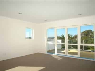 32 Bur Oak Terrace, Albany