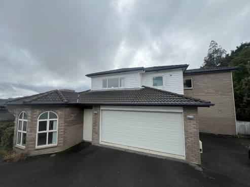 32 Bur Oak Terrace, Albany