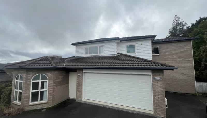32 Bur Oak Terrace, Albany