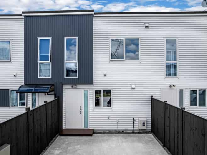 7  Freshland Drive, Flat Bush