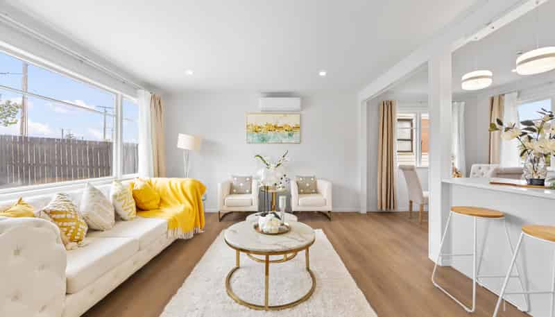 42 Williams Crescent, Otara