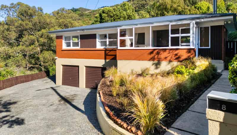 8 & 10 Gannet Lane, Saint Leonards