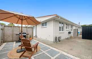 1/1 Saulbrey Grove, Woburn