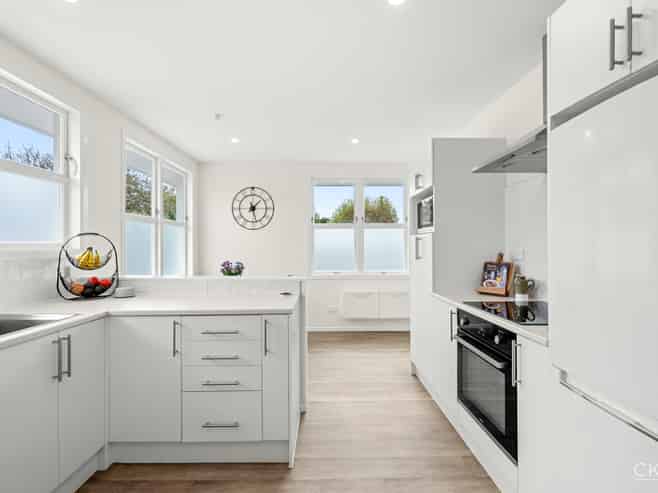 1/1 Saulbrey Grove, Woburn