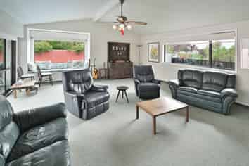 45 Plassey Street, Havelock North